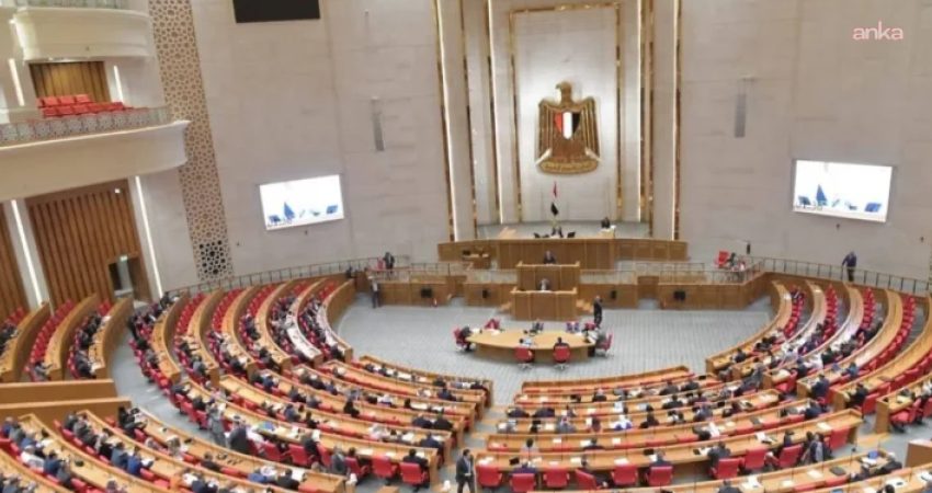 Mısır Parlamentosu, Cumhurbaşkanı Sisi’ye, Suudi Arabistan’ı savunmak için askeri destek yetkisi verdi Mısır Temsilciler Meclisi, 18, 19 ve 26 Ekim tarihlerinde gerçekleştirilen