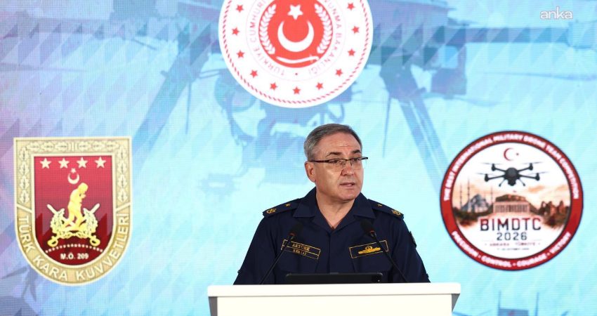 MSB: “Üçüncü tarafların tek taraflı değerlendirmeleri Libya Mutabakatı’nın hukuki geçerliliğini ortadan kaldıramaz” Milli Savunma Bakanlığı'ndan (MSB) yapılan açıklamada, AB temsilcileri ile Yunanistan