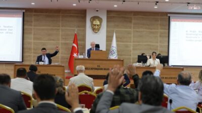 Muğla Büyükşehir Belediyesi, dar gelirli annelerin toplu ulaşım hizmetlerinden ücretsiz