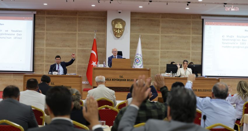Muğla’da “Anne Kart”lar her ay 60 biniş hakkına tamamlanacak Muğla Büyükşehir Belediyesi, dar gelirli annelerin toplu ulaşım hizmetlerinden ücretsiz