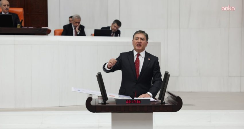 YENİ Parti Grup Başkanvekili Murat Emir, "fon krizi"ne ilişkin yaptığı