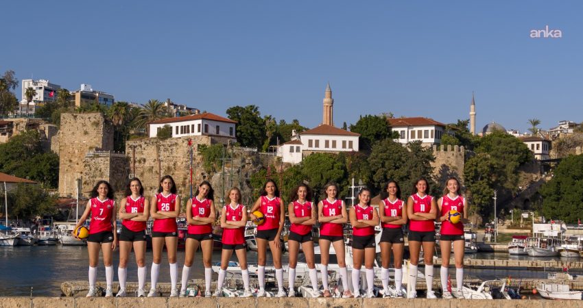 Muratpaşa Belediyespor’da hedef üçte üç Muratpaşa Belediyespor Kadın Voleybol Takımı, Arabica Coffee House Kadınlar 1.