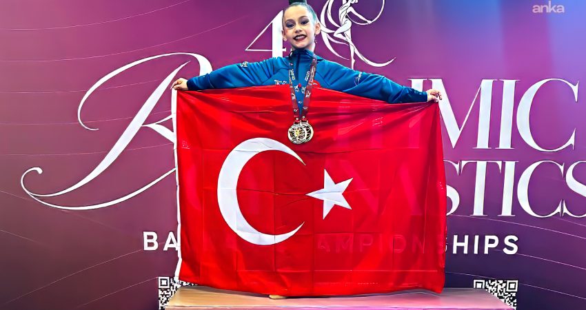 Muratpaşa Belediyespor’un milli sporcusu Asel Lina Şahin, İstanbul’da düzenlenen 4.
