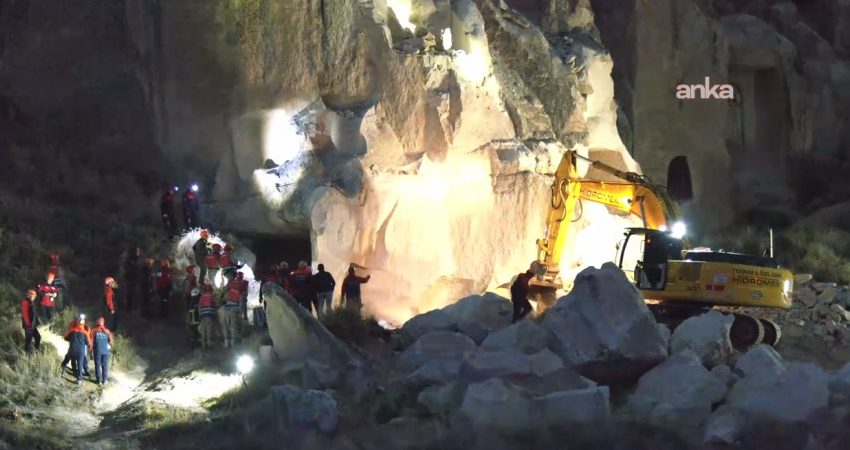 Nevşehir Valisi Kök, Göreme’de çöken peribacası nedeniyle yaralanan 5 kişiden 4’ünün taburcu edildiğini açıkladı Nevşehir Valisi Hüseyin Kök, Göreme beldesinde meydana gelen olayda yaralanan