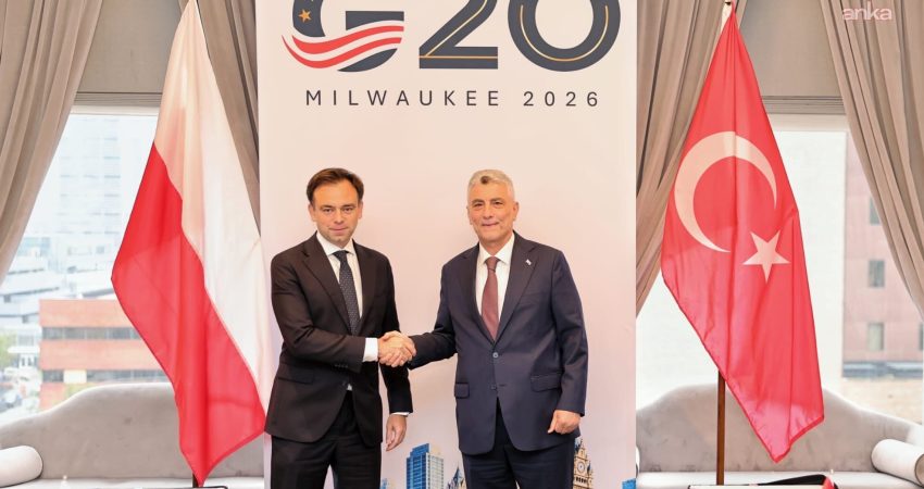 Ömer Bolat, Polonya Maliye ve Ekonomi Bakanı Domański ile görüştü: Ticarette 15 milyar dolar hedefi Ticaret Bakanı Ömer Bolat, ABD’nin Milwaukee kentinde düzenlenen G20 Ticaret