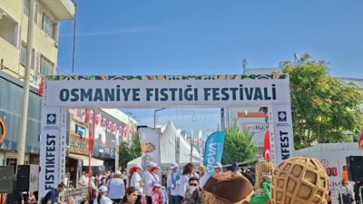 "Lezzetin Kökü Bu Topraklarda" temasıyla üçüncüsü düzenlenen Osmaniye Fıstığı Festivali