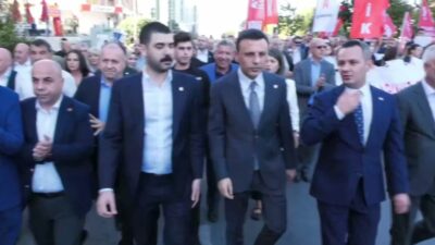 Ataşehir Belediyesi başkan vekilliği seçimini ilçe seçim kuruluna yaptıkları yürüyüşle