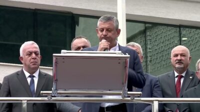 YENİ Parti Genel Başkanı Özgür Özel, fon krizine ilişkin, "Bu