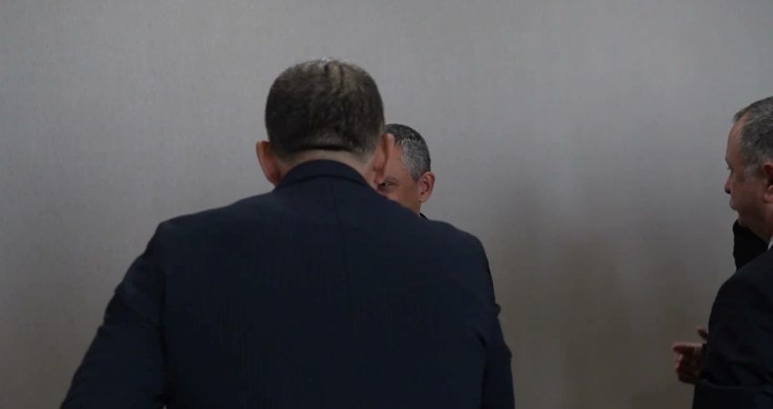 YENİ Parti Genel Başkanı Özgür Özel, Manisa Büyükşehir Belediye Başkanı