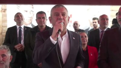YENİ Parti Genel Başkanı Özgür Özel, Artvin Kemalpaşa’da yaptığı konuşmada,