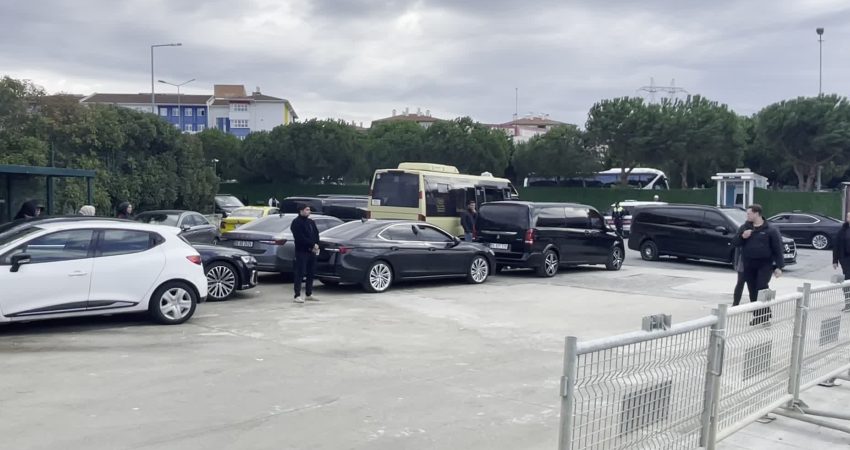 YENİ Parti Genel Başkanı Özgür Özel, "Birileri televizyon kapatarak, aday