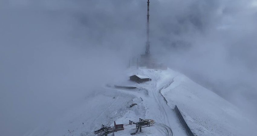 Erzurum’da kent merkezinde gün boyu aralıklarla süren yağmur, akşam saatlerinde