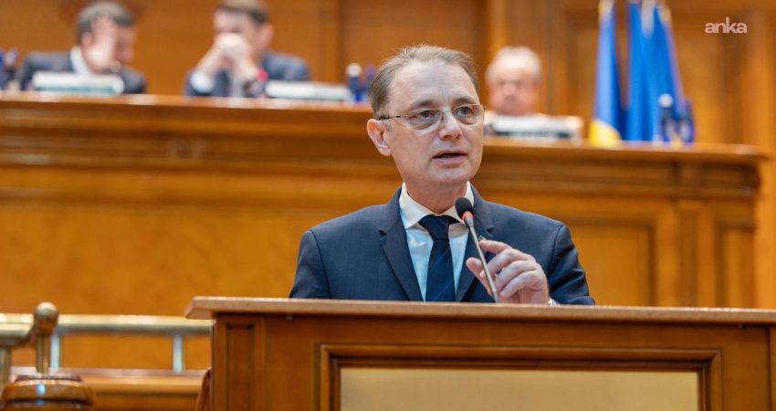 Romanya'da Luca Niculescu liderliğindeki yeni hükümet, parlamentoda 280 milletvekilinin desteğiyle