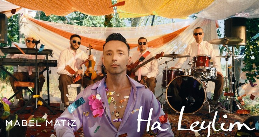 Şarkıcı Mabel Matiz ile “Ha Leylim” şarkısının klip yönetmeni Sinan