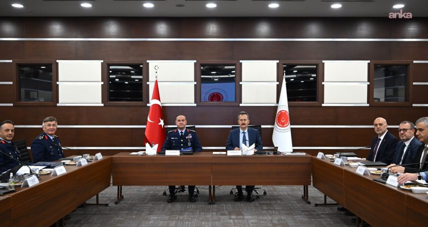 Savunma Sanayii Başkanı Görgün, Hava Kuvvetleri Komutanı Dalkıran’ı ağırladı Savunma Sanayii Başkanı Haluk Görgün, Hava Kuvvetleri Komutanı Orgeneral Rafet