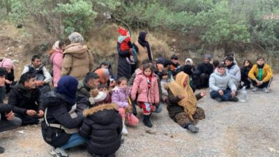İzmir’in Seferihisar ilçesinde, jandarma 37 kaçak göçmeni yakaladı. Göçmenleri taşıdığını
