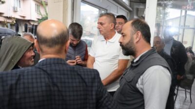 Şehzadeler Belediye Başkanı Hakan Şimşek, Karaoğlanlı Mahallesi’nde esnaf ve mahalle