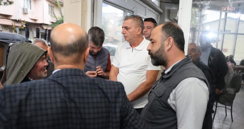 Şehzadeler Belediye Başkanı Hakan Şimşek, Karaoğlanlı Mahallesi’nde esnaf ve mahalle
