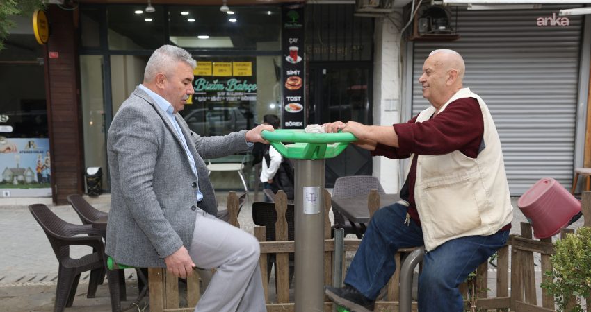 Şehzadeler Belediyesi, Yarhasanlar’ın park donatısı talebini karşıladı Şehzadeler Belediyesi, Yarhasanlar Mahallesi’ndeki Medine Müdafii Fahreddin Paşa Parkı’na mahalle