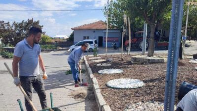Şehzadeler Belediyesi, kırsal mahallelere yönelik hizmetleri kapsamında Karayenice Mahallesi’nde meydan