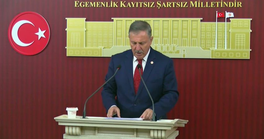 Yeni Yol Grup Başkanvekili Selçuk Özdağ, kamuoyunda "fon krizi" olarak