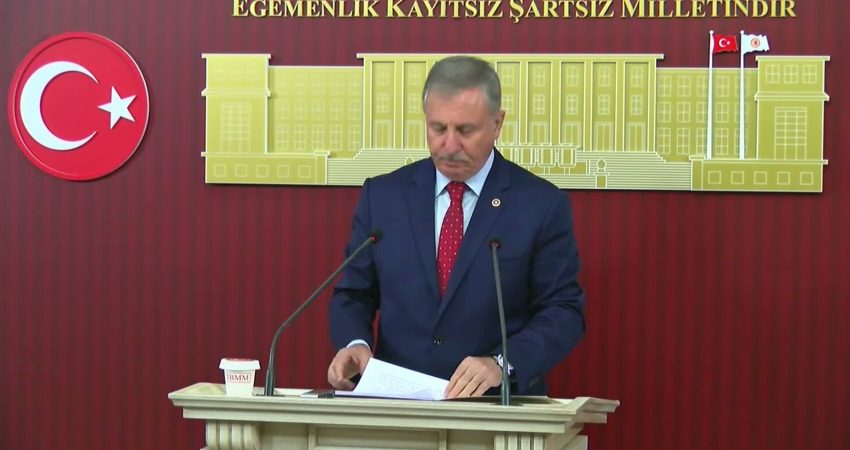 Yeni Yol Partisi Grup Başkanvekili Selçuk Özdağ, tarım sektörünün bankalara