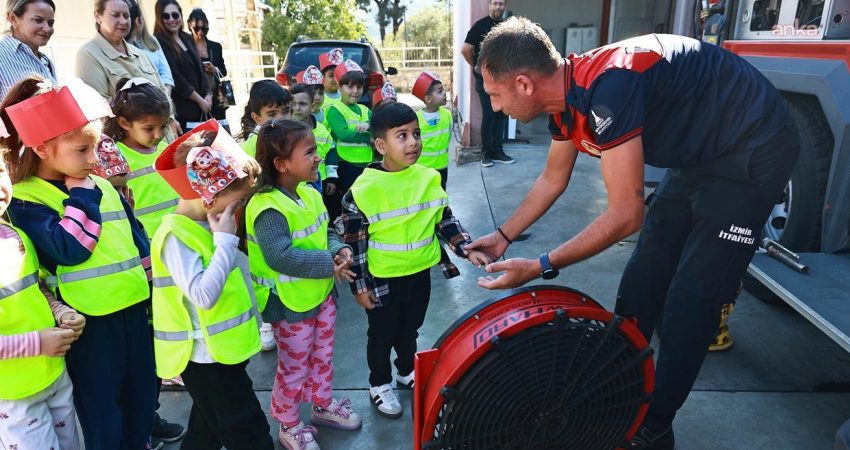 İtfaiye Haftası kapsamında Selçuk Belediyesi Kadın ve Aile Hizmetleri Müdürlüğü’ne