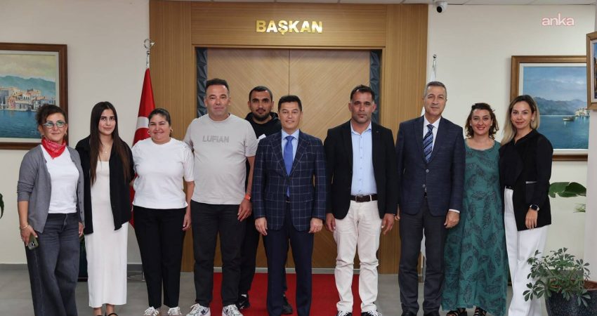 Selimiye’den Marmaris Belediyesi’ne festival teşekkürü Selimiye Mahallesi Muhtarı Kıvanç Akgül ve beraberindeki heyet, 2. Marmaris
