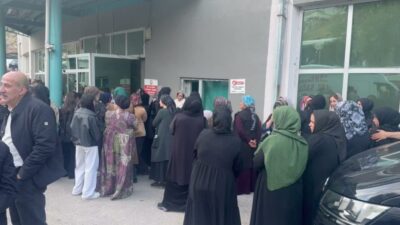 Şemdinli-Yüksekova karayolunda karşı şeritlerden seyreden iki aracın çarpışması sonucu 2