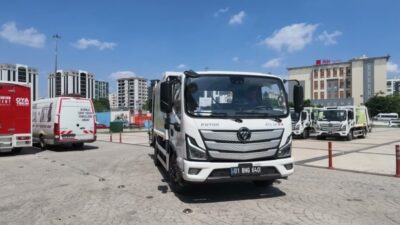 Seyhan Belediyesi, Temizlik İşleri Müdürlüğü filosunu 41 yeni araçla güçlendirdi.