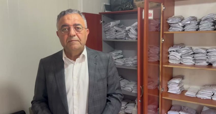 YENİ Parti Diyarbakır Milletvekili Sezgin Tanrıkulu, Diyarbakır'da bir mahalle muhtarlığını