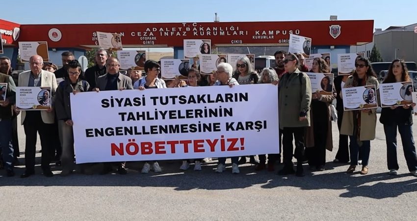 Bazı siyasi parti, meslek ve sivil toplum örgütü üyeleri, "siyasi