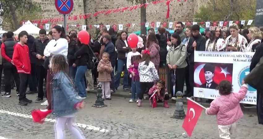 Sinop, Bilecik ve Edirne'de 29 Ekim Cumhuriyet Bayramı düzenlenen törenlerle