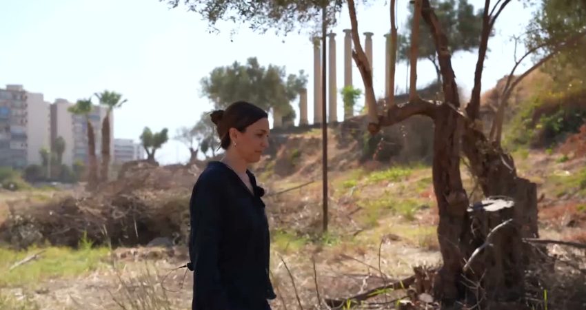 Smyrna Antik Kenti’nde 2 bin 700 yıllık şehir planı ve 5 bin yıllık gümüş hazine gün yüzüne çıktı Smyrna Antik Kenti’nde yürütülen kazılar, 2 bin 700 yıl önceki