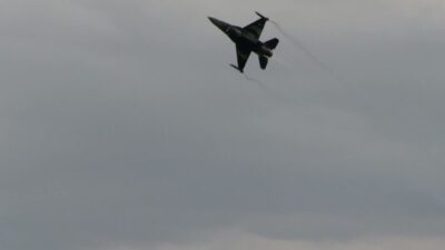 Türk Hava Kuvvetleri’nin gösteri ekibi SOLOTÜRK, Diyarbakır’ın tarihi mekanları arasında