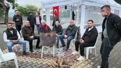 Manisa’nın Soma ilçesinde maaş ve alacaklarının ödenmesi için direnişlerini sürdüren