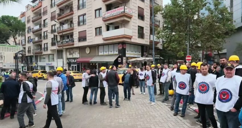 Somalı maden işçileri ödenmeyen alacakları için Ankara’ya yürüyor Manisa’nın Soma ilçesinde İmbat Madencilik bünyesinde çalışan maden işçileri, ücretleri