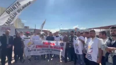 YENİ Parti Diyarbakır Milletvekili Sezgin Tanrıkulu, Diyarbakır Şehir Hastanesi’nde çalışan