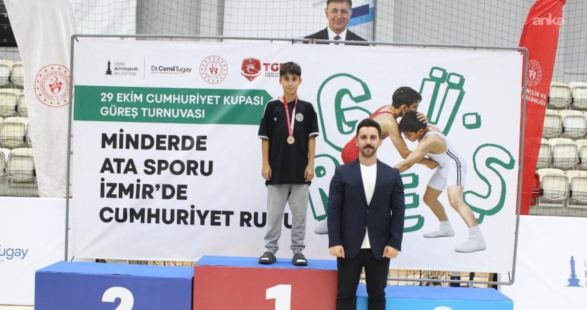 İzmir Büyükşehir Belediyesi ile Gençlik ve Spor İl Müdürlüğü iş