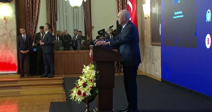 TBMM Başkanı Kurtulmuş: “Gücü tesirli Türkiye’nin vazgeçilmez unsurlarından birisi de güçlü bir Türk medyasına sahip olmaktır” TBMM Başkanı Numan Kurtulmuş, "Medyası güçlü olmayan, medyasının söylediği sözün