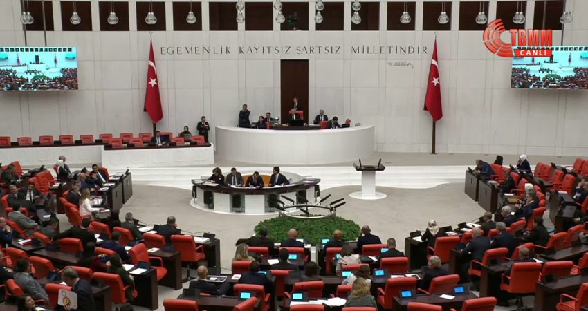 Cumhurbaşkanı Yardımcısı Cevdet Yılmaz, TBMM Genel Kurulu’nda kamuoyunda "fon krizi"ne