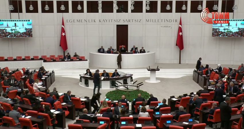 EMEP İstanbul Milletvekili İskender Bayhan, TBMM Genel Kurulu’nda Cumhurbaşkanı Yardımcısı