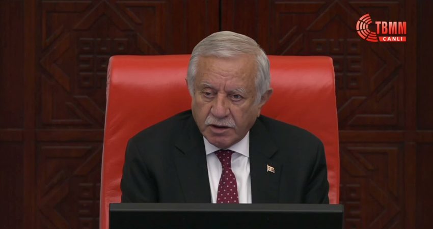 DEM Parti Grup Başkanvekili Gülistan Kılıç Koçyiğit, kamuoyunda "fon krizi"