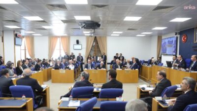 YENİ Parti İzmir Milletvekili Ümit Özlale, Denizli'nin önde gelen sanayicilerinden biri