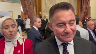 DEVA Partisi Genel Başkanı Ali Babacan, fon soruşturmasına ilişkin, "Kriz