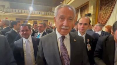 Eski TBMM Başkanı Bülent Arınç, fon krizine ilişkin yaptığı açıklamada,
