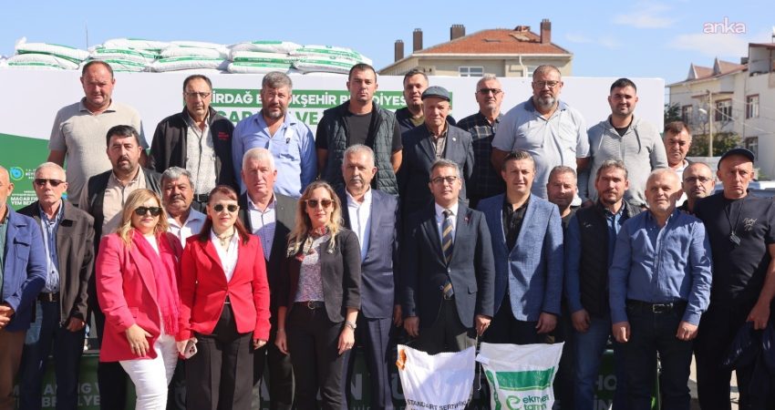 Tekirdağ Büyükşehir Belediyesi, hayvancılıkla uğraşan üreticilerin yem maliyetlerini azaltmak ve