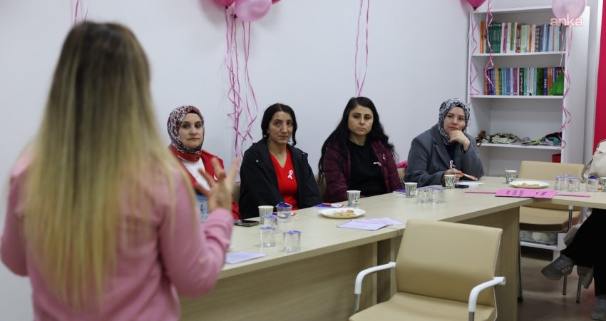 Tekirdağ’da meme kanserine karşı farkındalık etkinlikleri düzenlendi Tekirdağ Büyükşehir Belediyesi, meme kanserine karşı toplumsal duyarlılığı artırmak ve