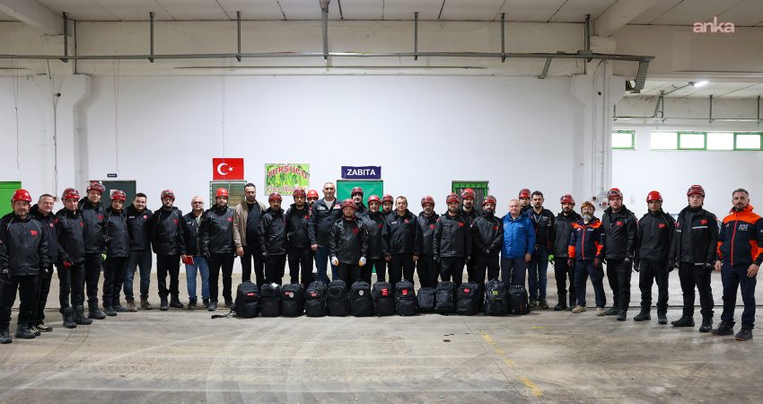 Tepebaşı Arama Kurtarma Ekibi, AFAD barınma akreditasyonuna hak kazandı Tepebaşı Belediyesi Arama Kurtarma (TAK) Ekibi, AFAD’ın barınma akreditasyonu sınavını