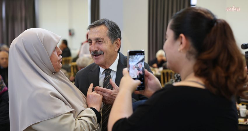 Tepebaşı Belediye Başkanı Ahmet Ataç, şehit aileleri ve gazilerle kahvaltı